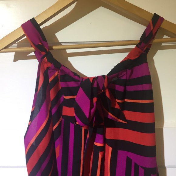 😊 3/$40.  $16 Industry multi coloured sleeveless top - XL - Picture 4 of 5